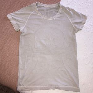 Light gray Lulu Lemon Swiftly!